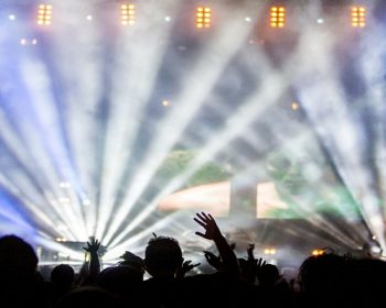 concert-336695_1920